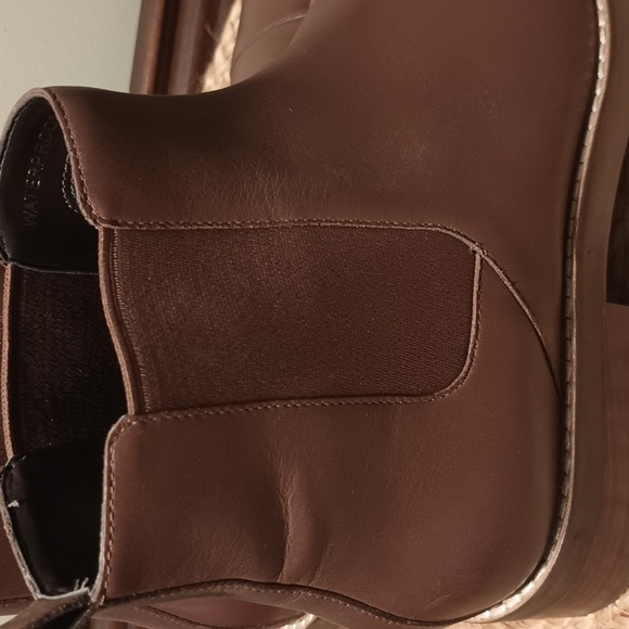 Cole Haan Grand Series Chelsea boots, waterproof, size 8B - Picture 6 of 9